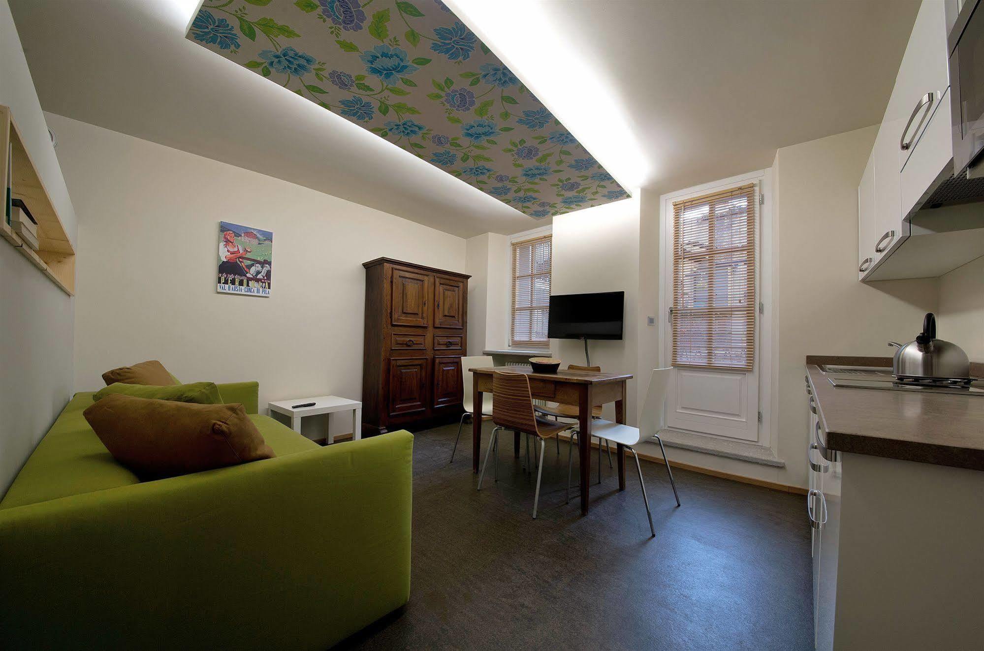 Apartements Coeur De Ville 아오스타 외부 사진
